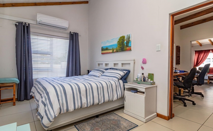 3 Bedroom Property for Sale in Gansbaai Central Western Cape